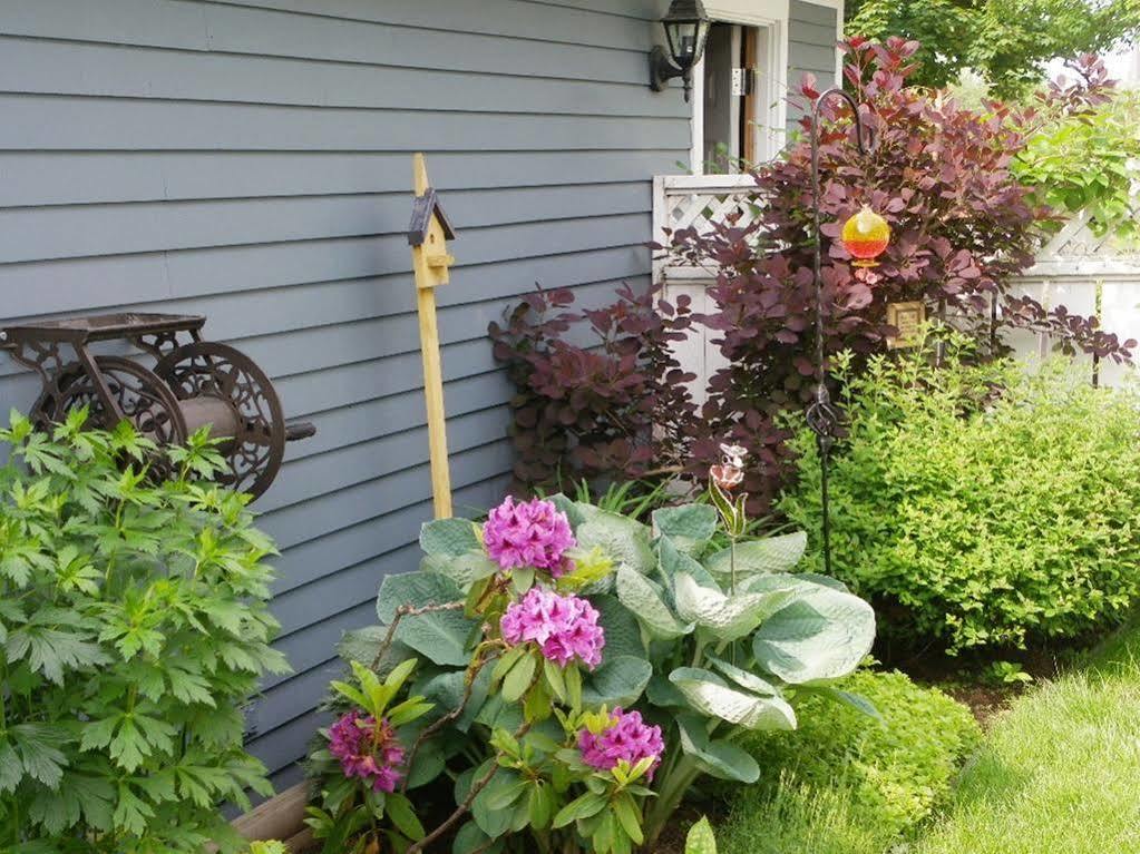 The Colonel'S In Bed And Breakfast Fredericton Exterior foto